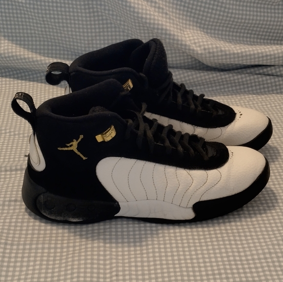 Jordan 6.5y black white gold jumpman - Picture 3 of 9